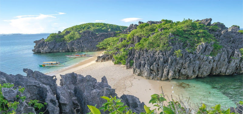 Lahos Island Beach in Philippines